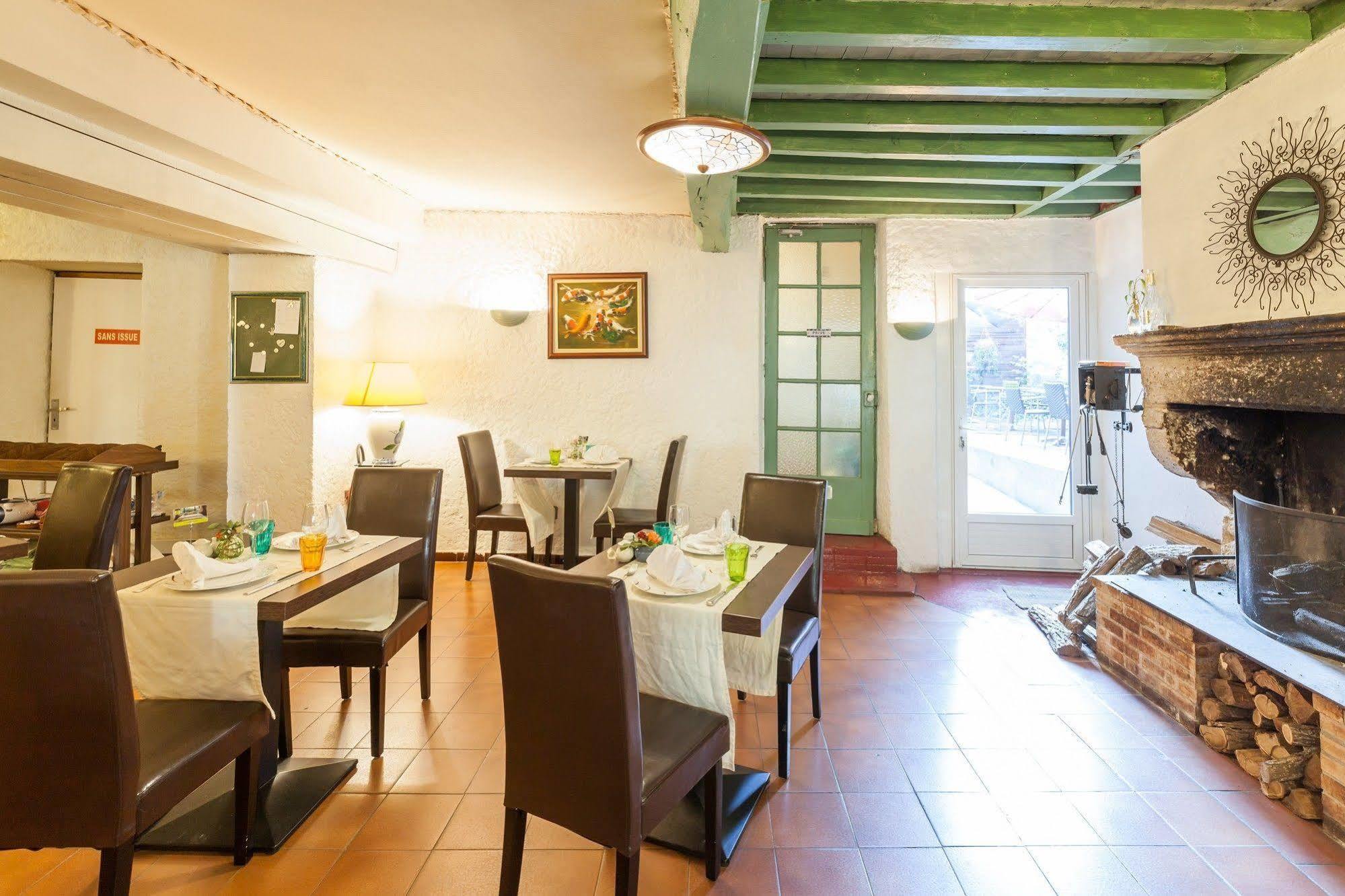 Logis Auberge La Cremaillere Villandraut Esterno foto